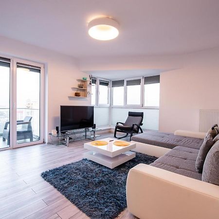 Luxury Westpark 2 Presidentialsuite With Lake View W4 Букурещ Екстериор снимка
